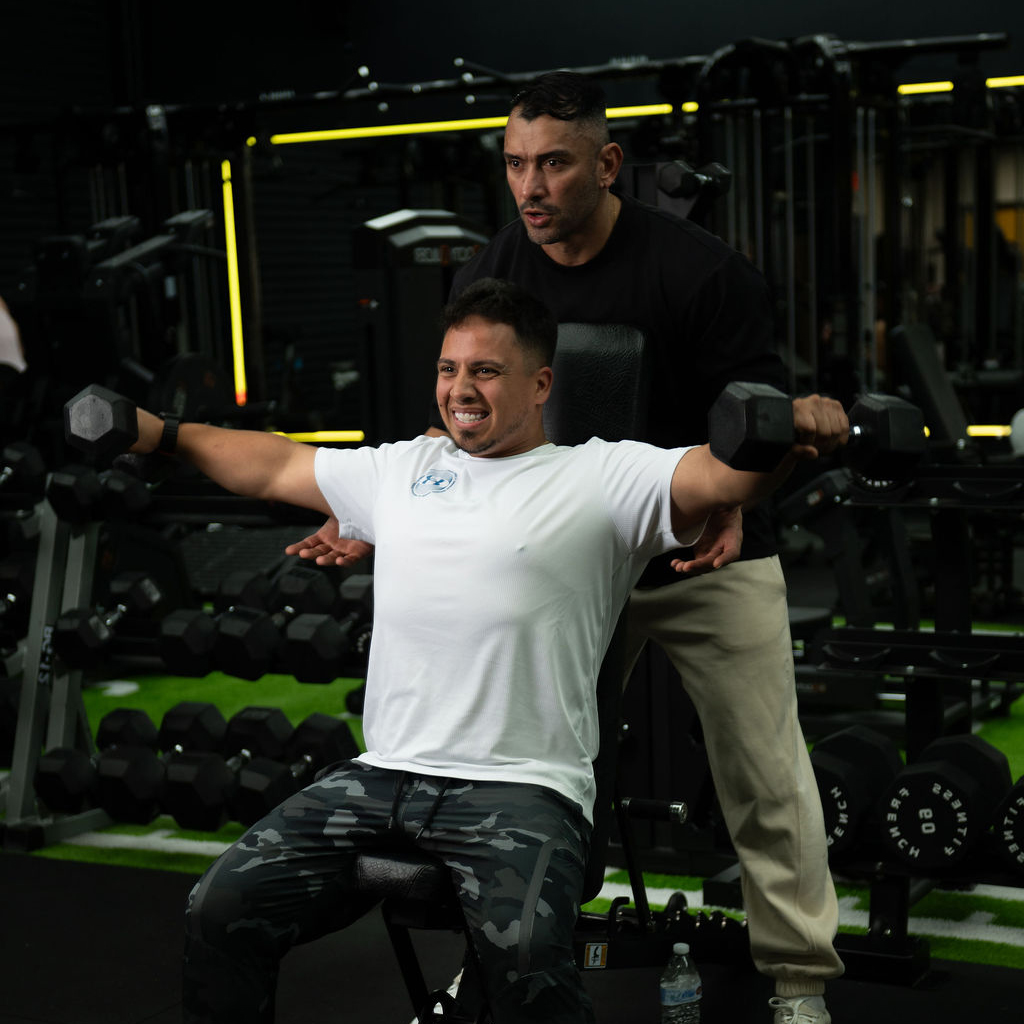Deja Vu Gym community training together in Orlando